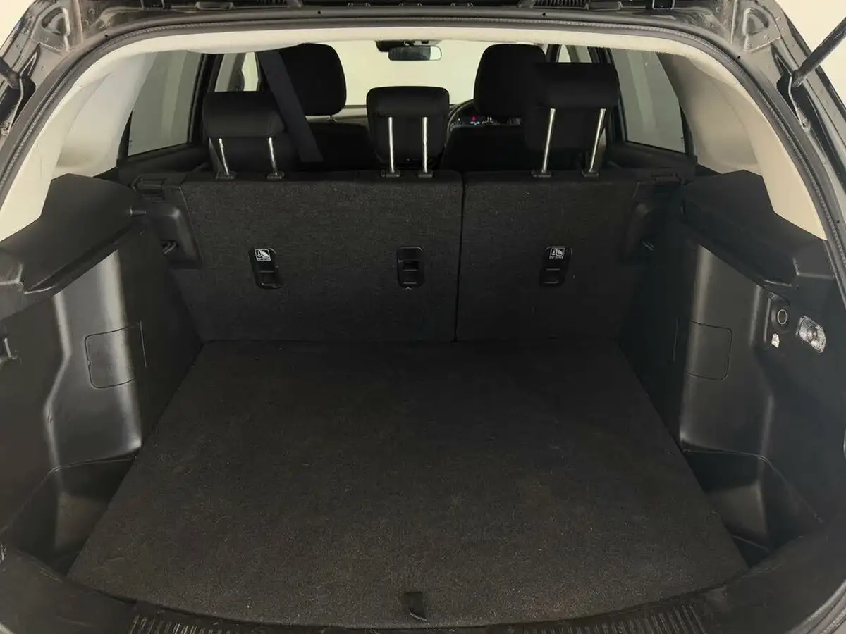 2023-suzuki-s-cross-14-boosterjet-motion-big-26
