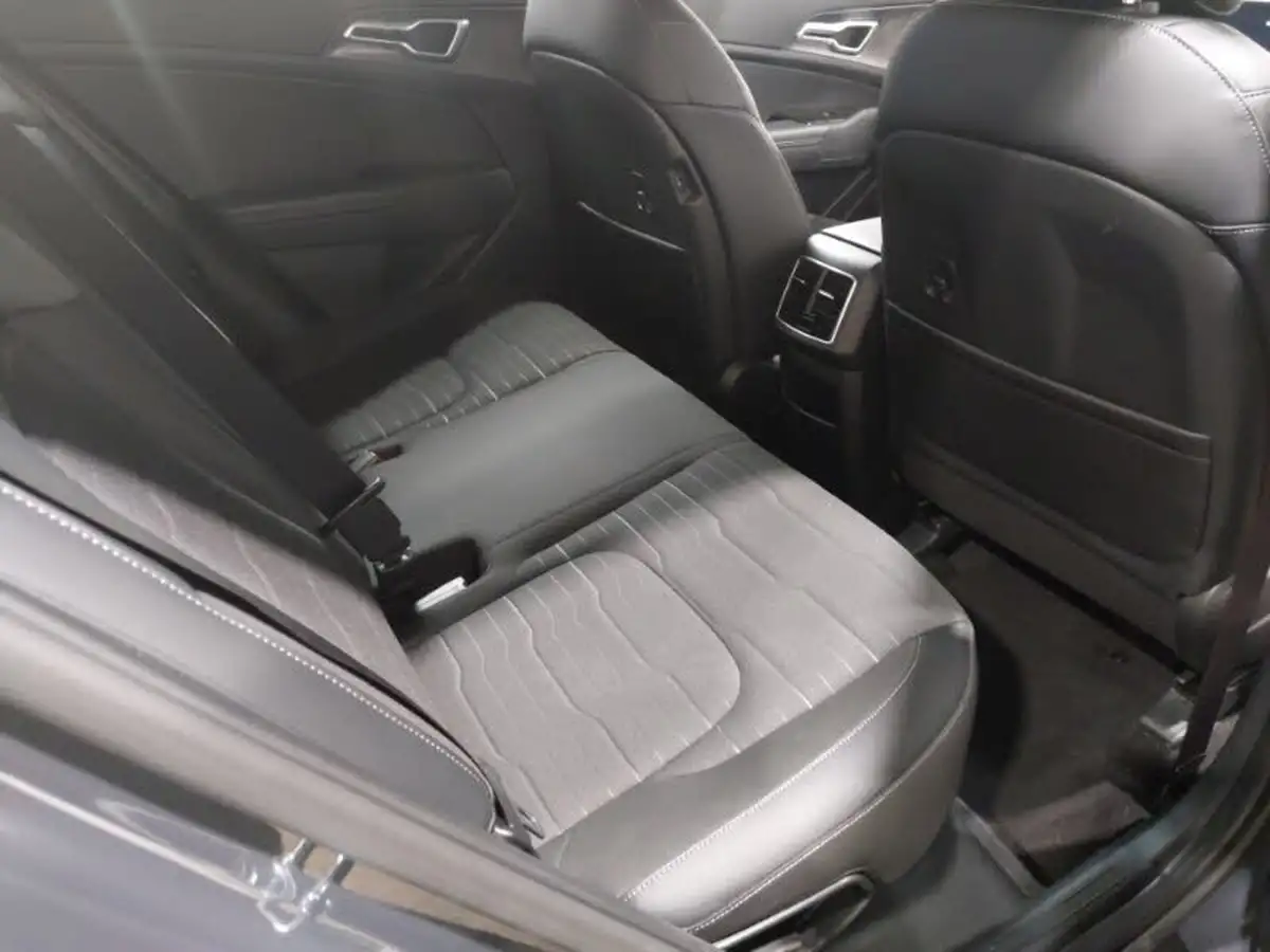 2024-kia-sportage-16-t-gdi-3-207bhp-hev-auto-big-10