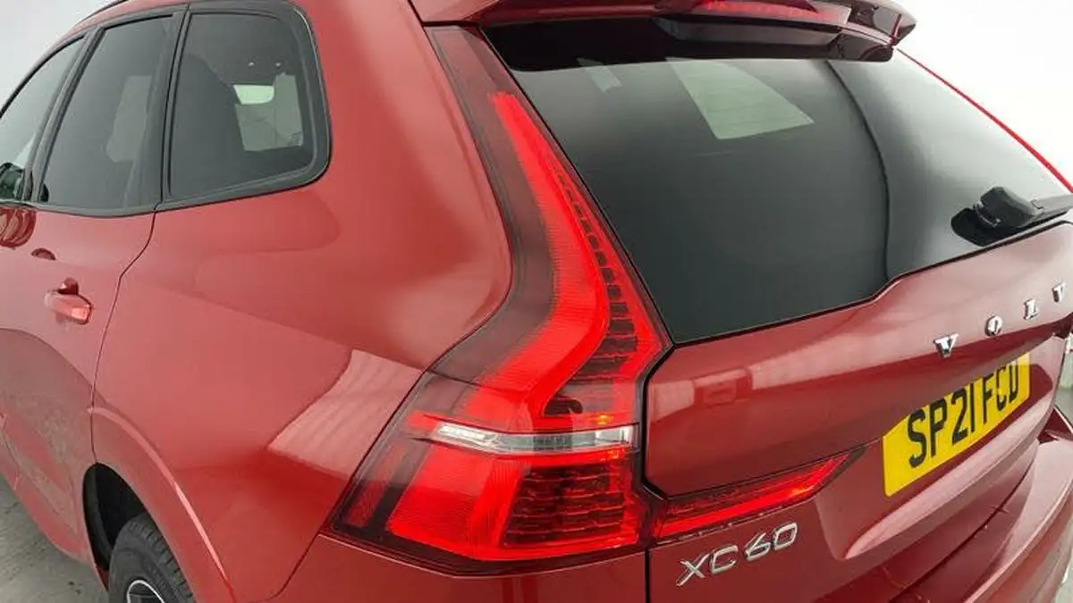 2021-volvo-xc60-20td-b4-r-design-awd-big-27