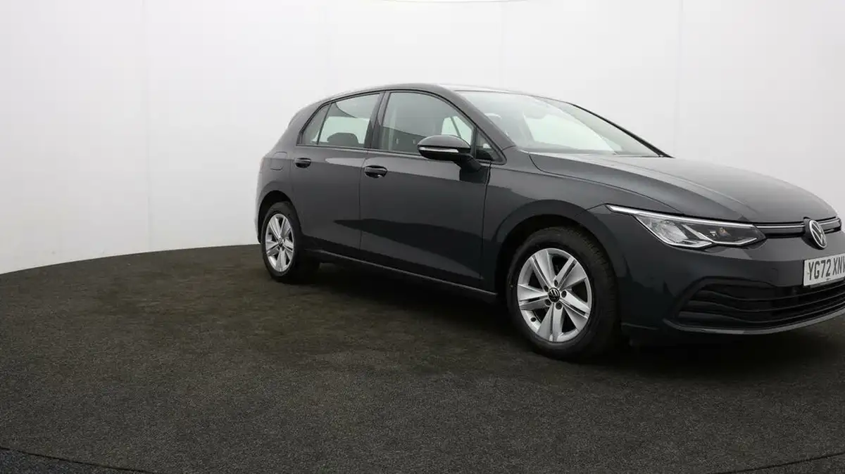 2022-volkswagen-golf-20tdi-life-hatchback-big-39