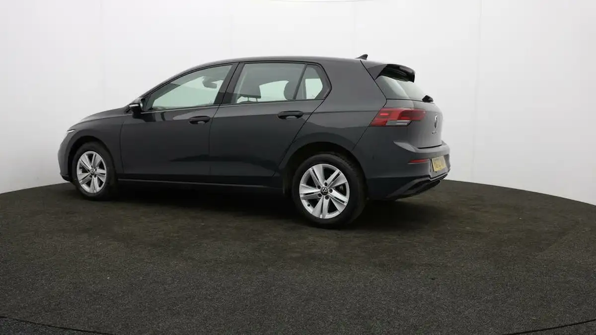 2022-volkswagen-golf-20tdi-life-hatchback-big-63