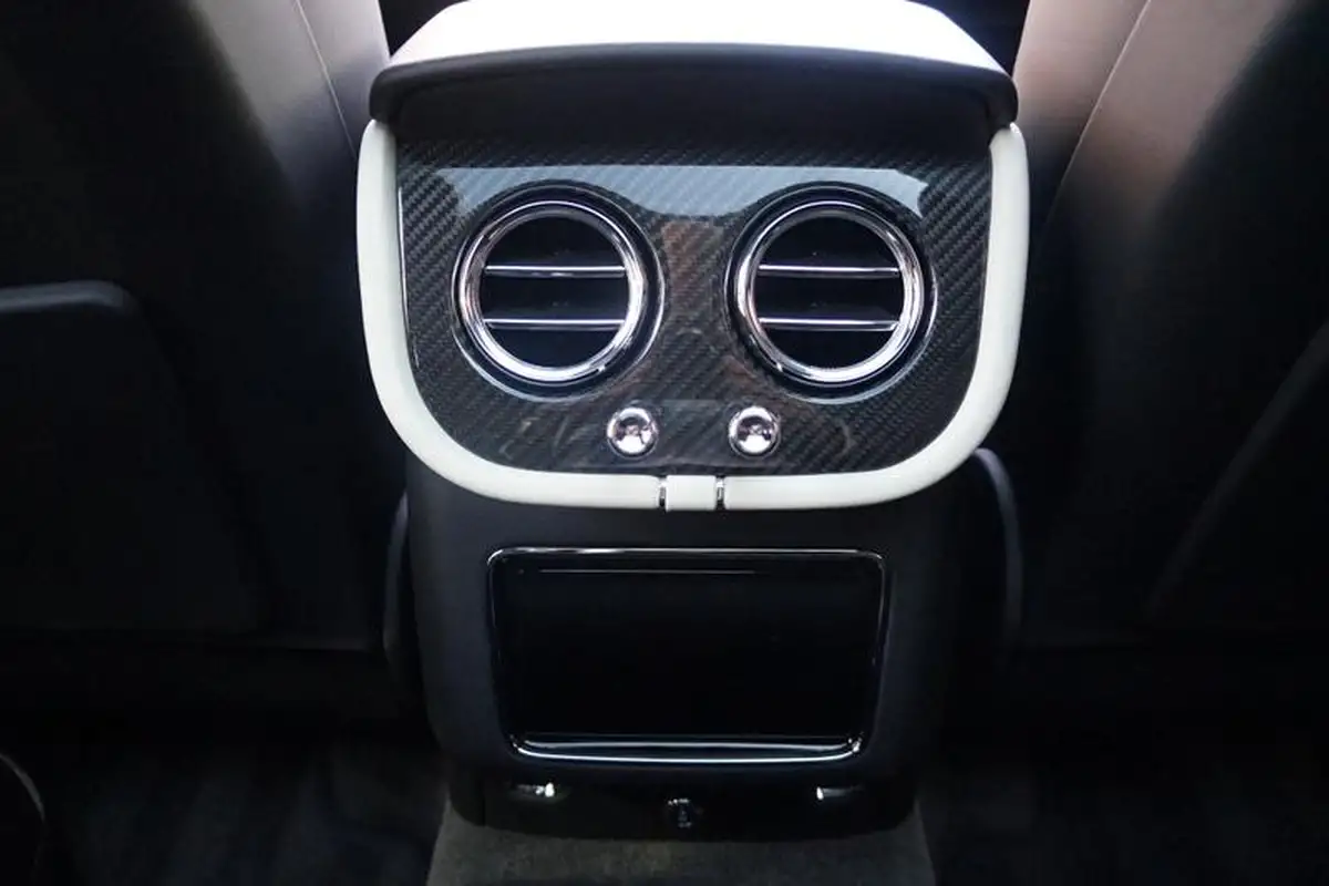 2022-bentley-bentayga-40-v8-s-big-25