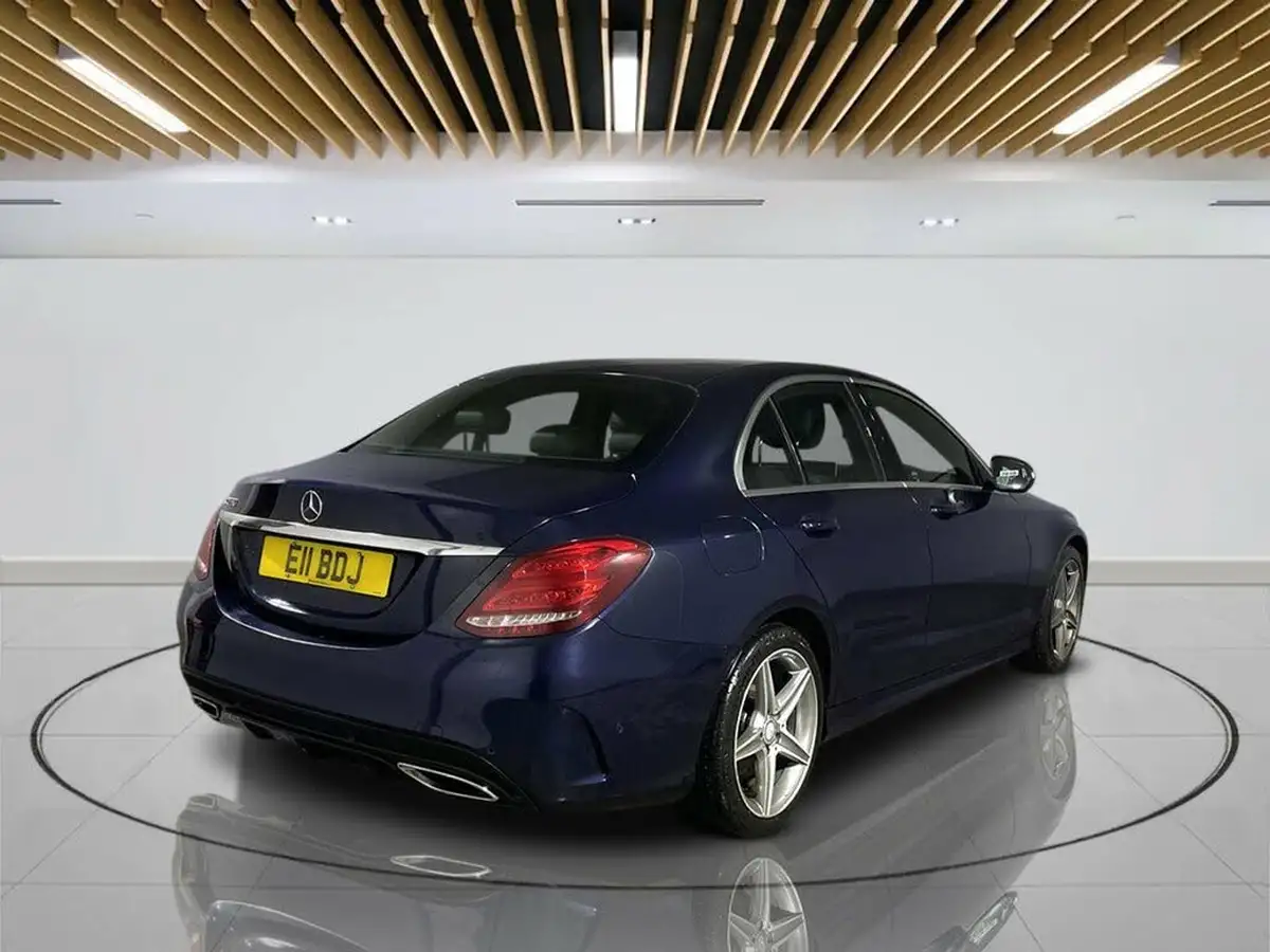 2015-mercedes-benz-c-class-21cdi-c250-amg-line-ss-saloon-4d-big-6