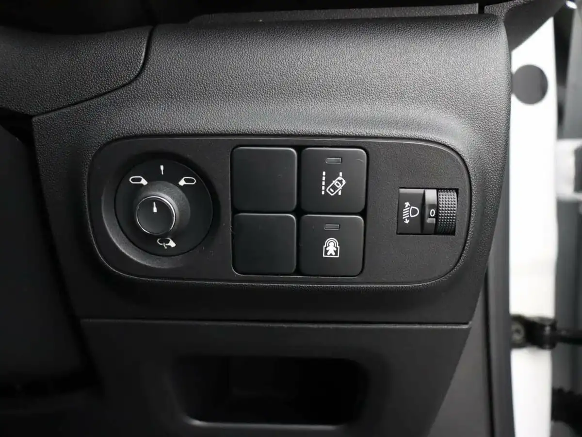 2019-citroen-c3-12-puretech-feel-82ps-ss-big-19