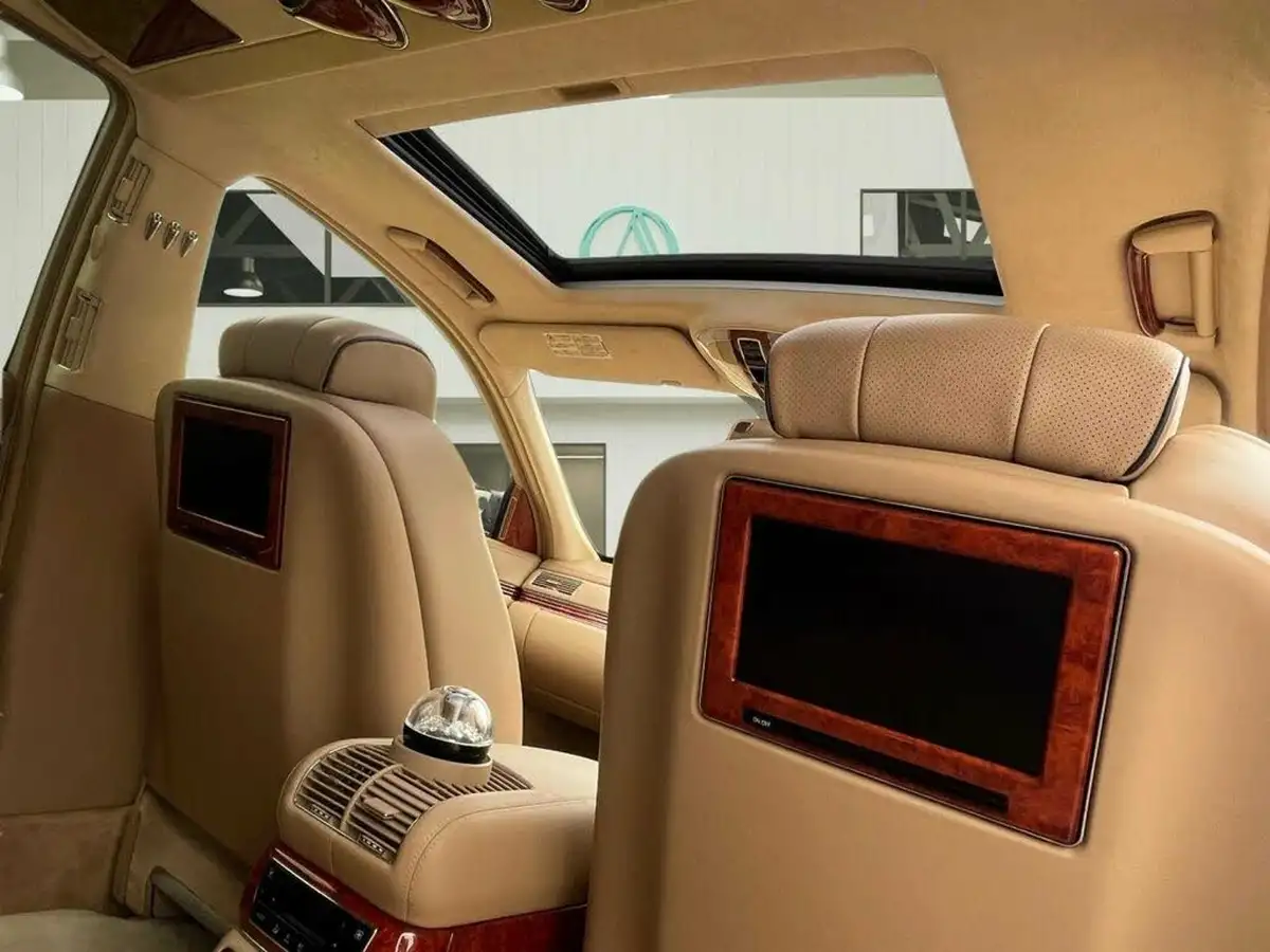 2011-maybach-57-55-57-big-11