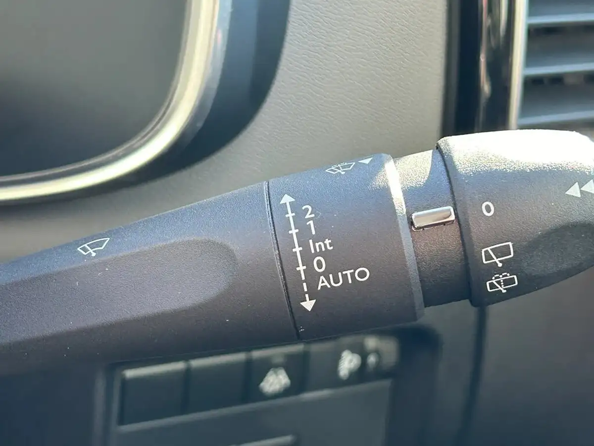 2021-citroen-c5-aircross-12-puretech-shine-big-24