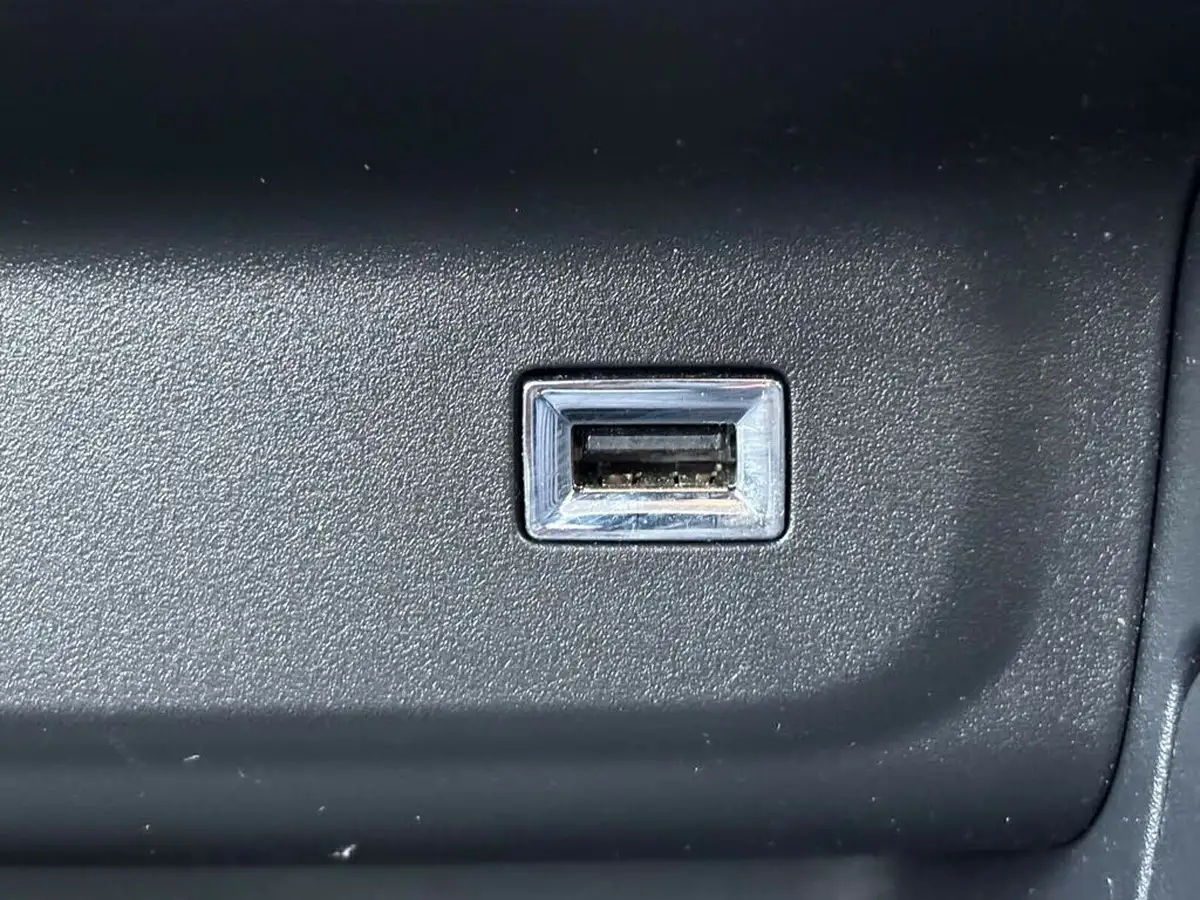 2020-citroen-c3-12-puretech-flair-83ps-big-23