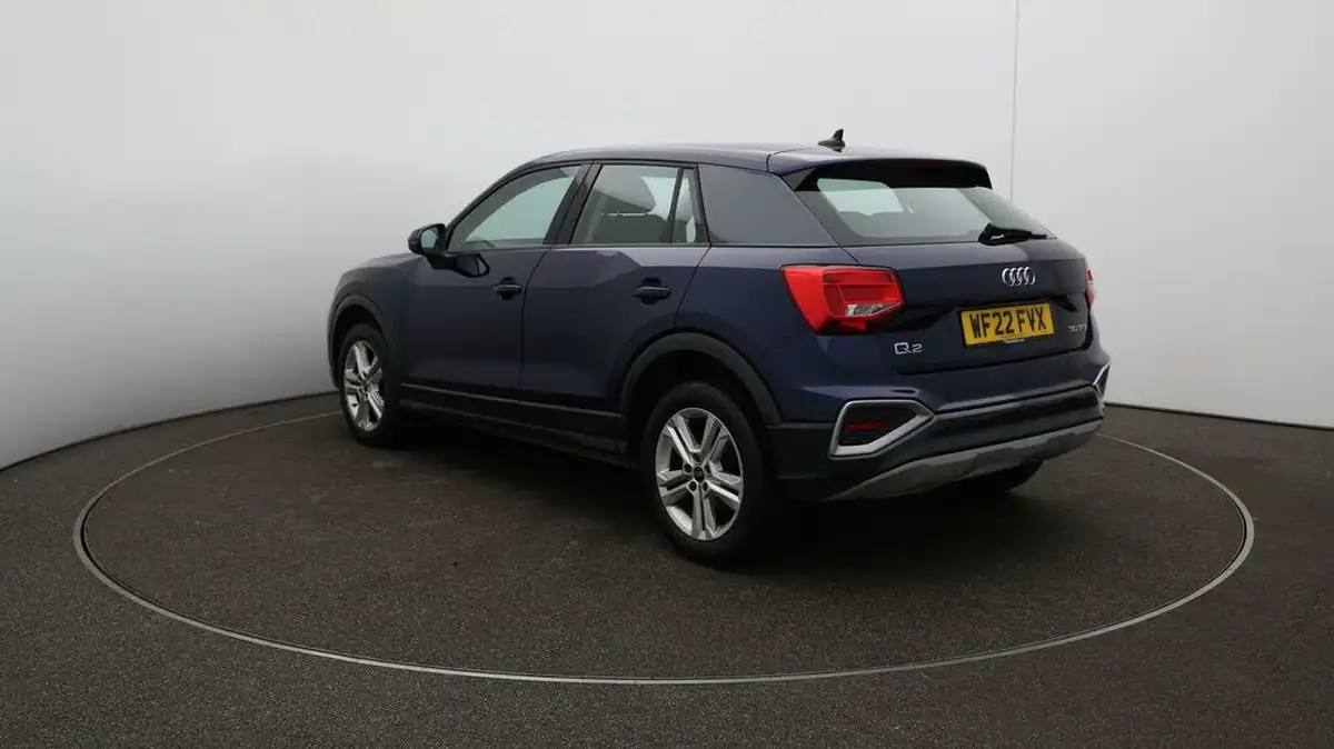 2022-audi-q2-10-30-tfsi-sport-big-54