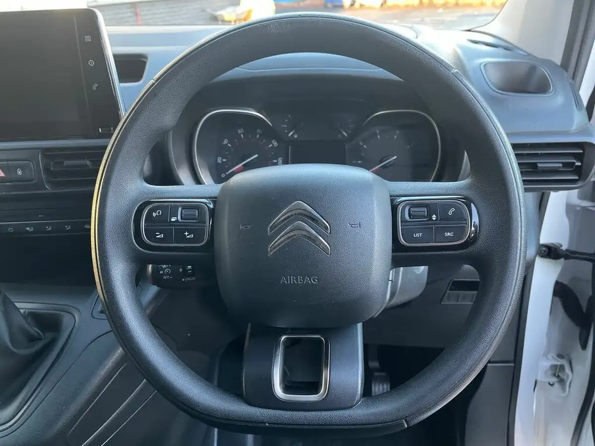 2021-citroen-berlingo-15bluehdi-1000-driver-100pseu6dt-e-ss-big-21