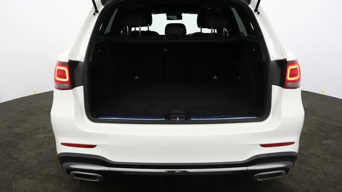 2022-mercedes-benz-glc-class-20d-glc300d-amg-line-premium-plus-245ps-station-wagon-5d-1950cc-big-16
