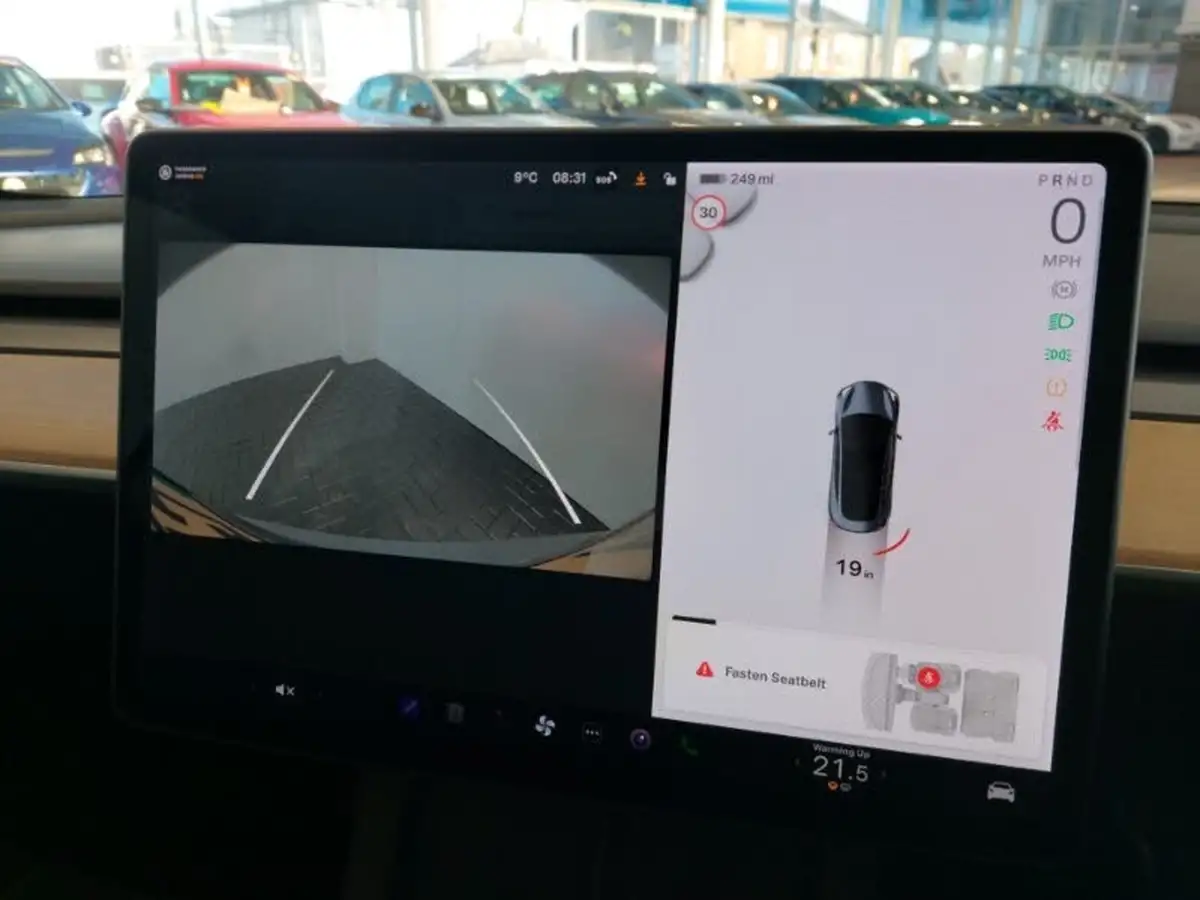 2021-tesla-model-3-e-long-range-4x4-big-15