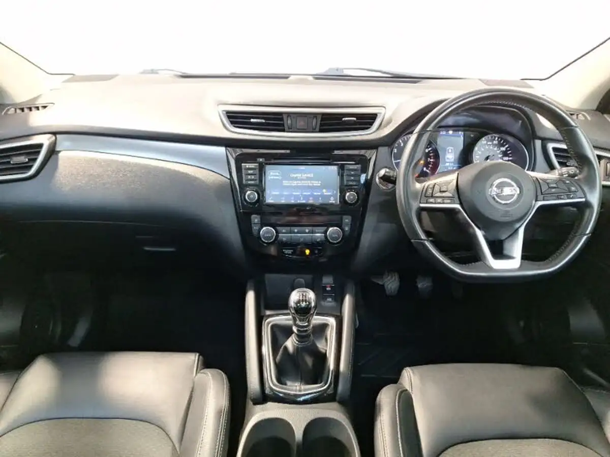 2019-nissan-qashqai-13-dig-t-tekna-140ps-big-2