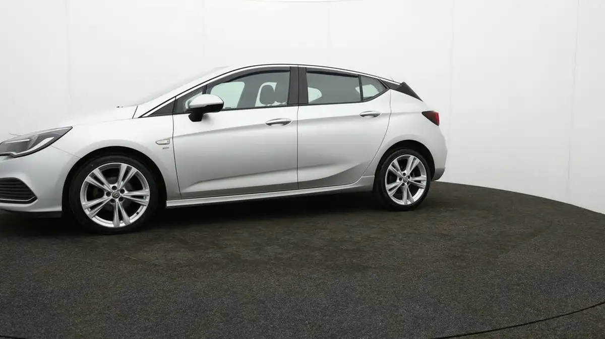 2018-vauxhall-astra-14i-16v-turbo-sri-vx-line-nav-big-58