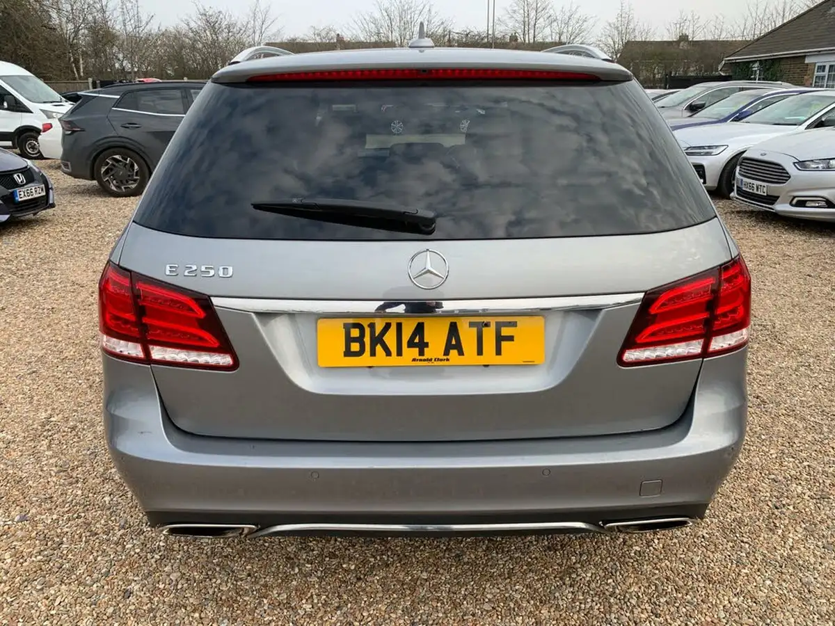 2014-mercedes-benz-e-class-20-e250-se-estate-5d-big-5