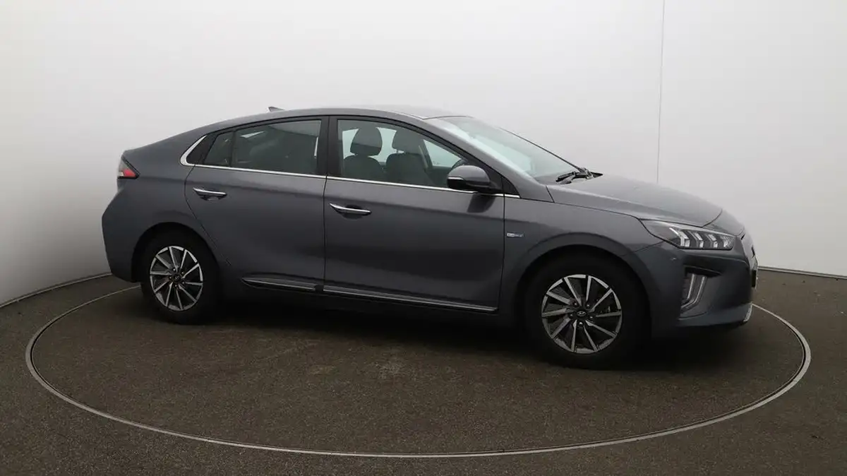 2020-hyundai-ioniq-e-premium-electric-100kw-big-37