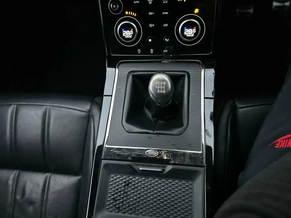 2019-land-rover-range-rover-evoque-20-d150-r-dynamic-s-big-32