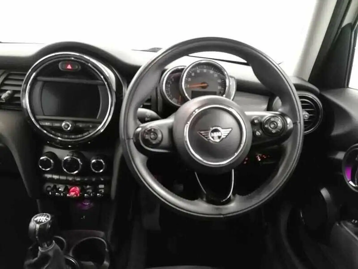 2019-mini-cooper-15-cooper-classic-hatchback-5d-big-13