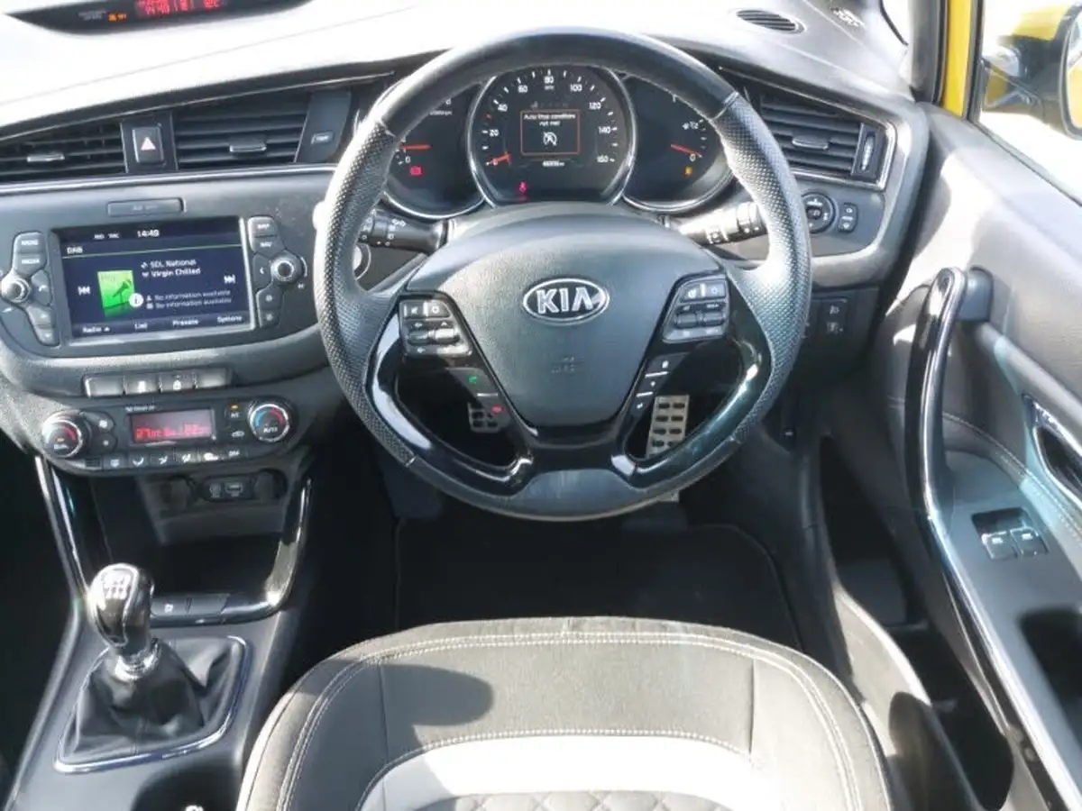 2017-kia-pro-ceed-10-t-gdi-gt-line-big-6