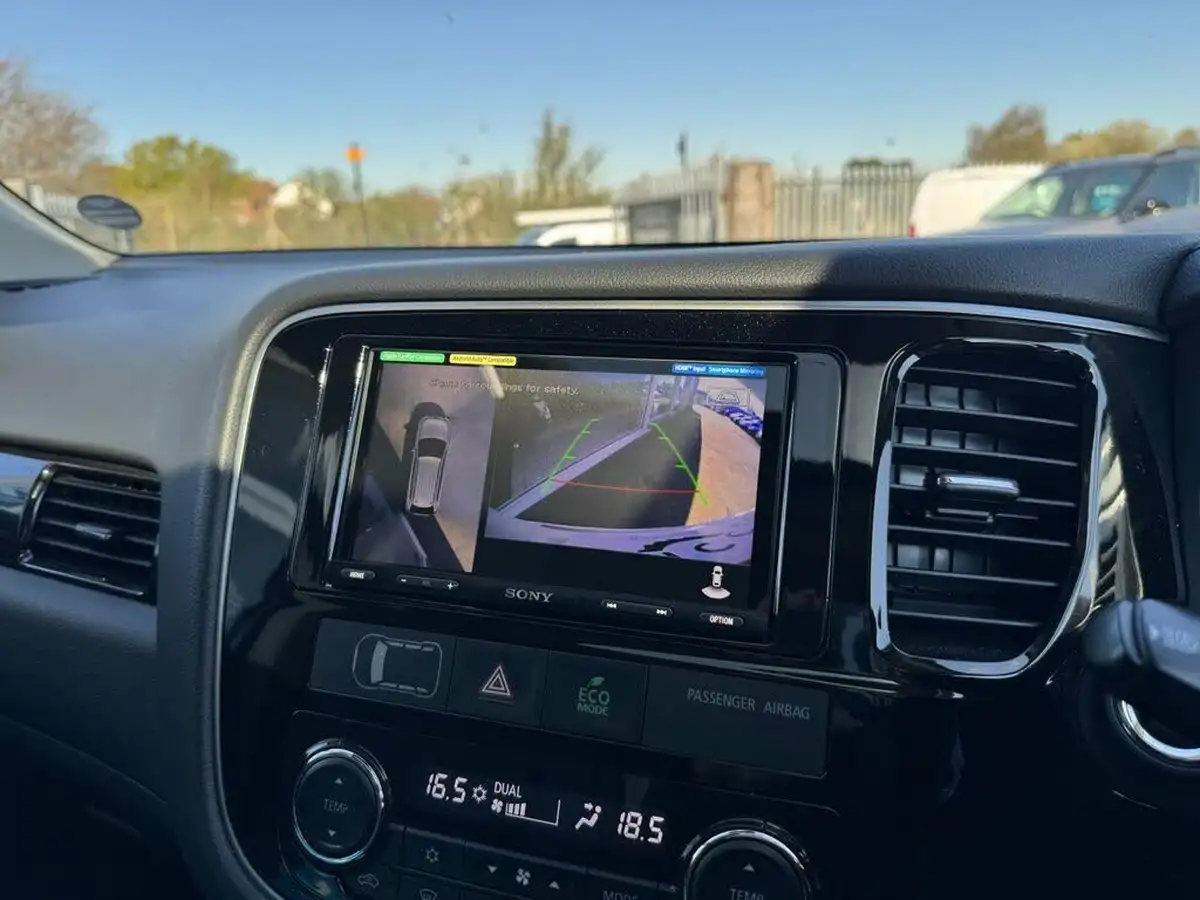 2017-mitsubishi-outlander-20-4hs-phev-5st-big-24