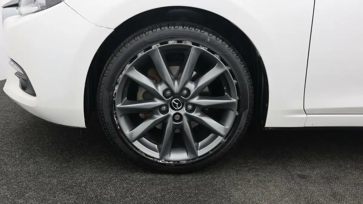 2019-mazda-mazda3-20-sport-black-big-17
