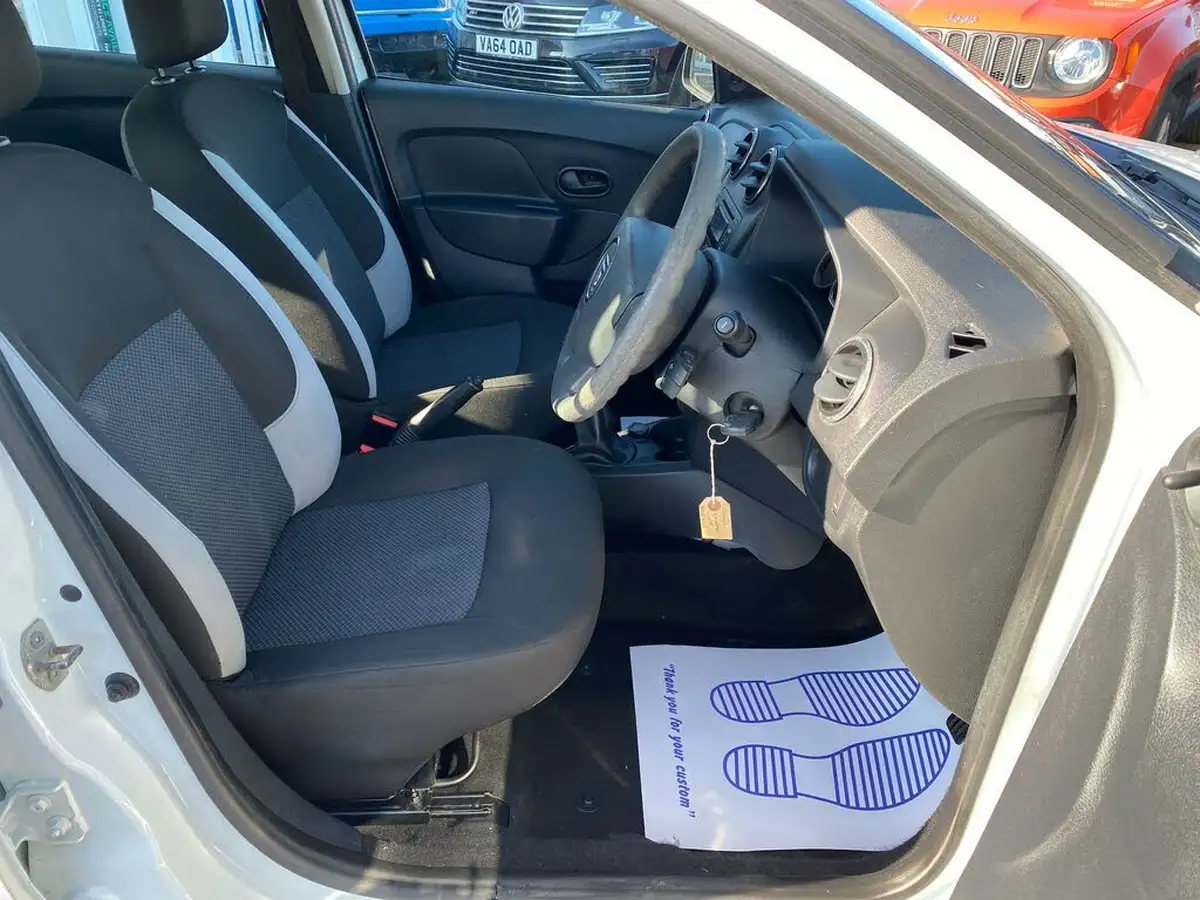 2016-dacia-sandero-15dci-ambiance-big-21
