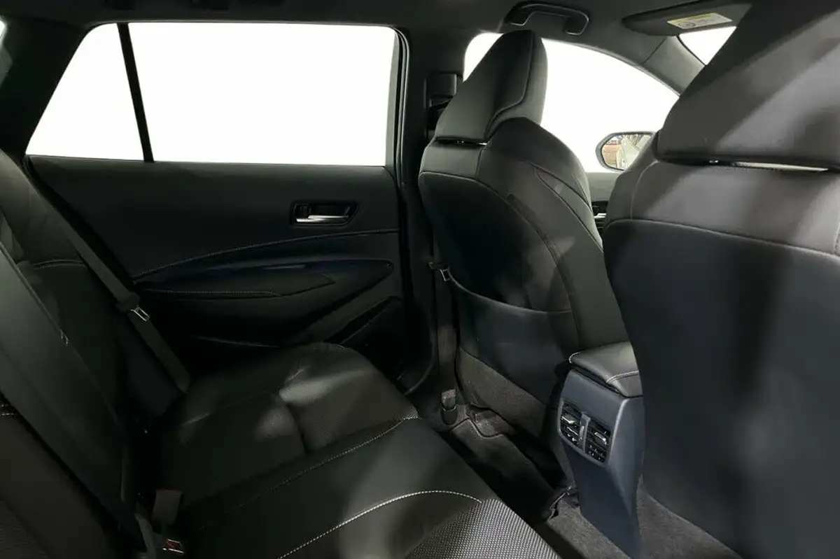 2022-toyota-corolla-20-vvt-i-trek-big-7