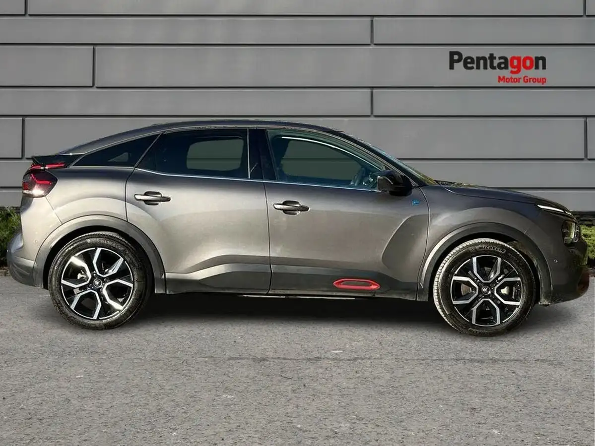 2022-citroen-c4-e-shine-plus-big-10