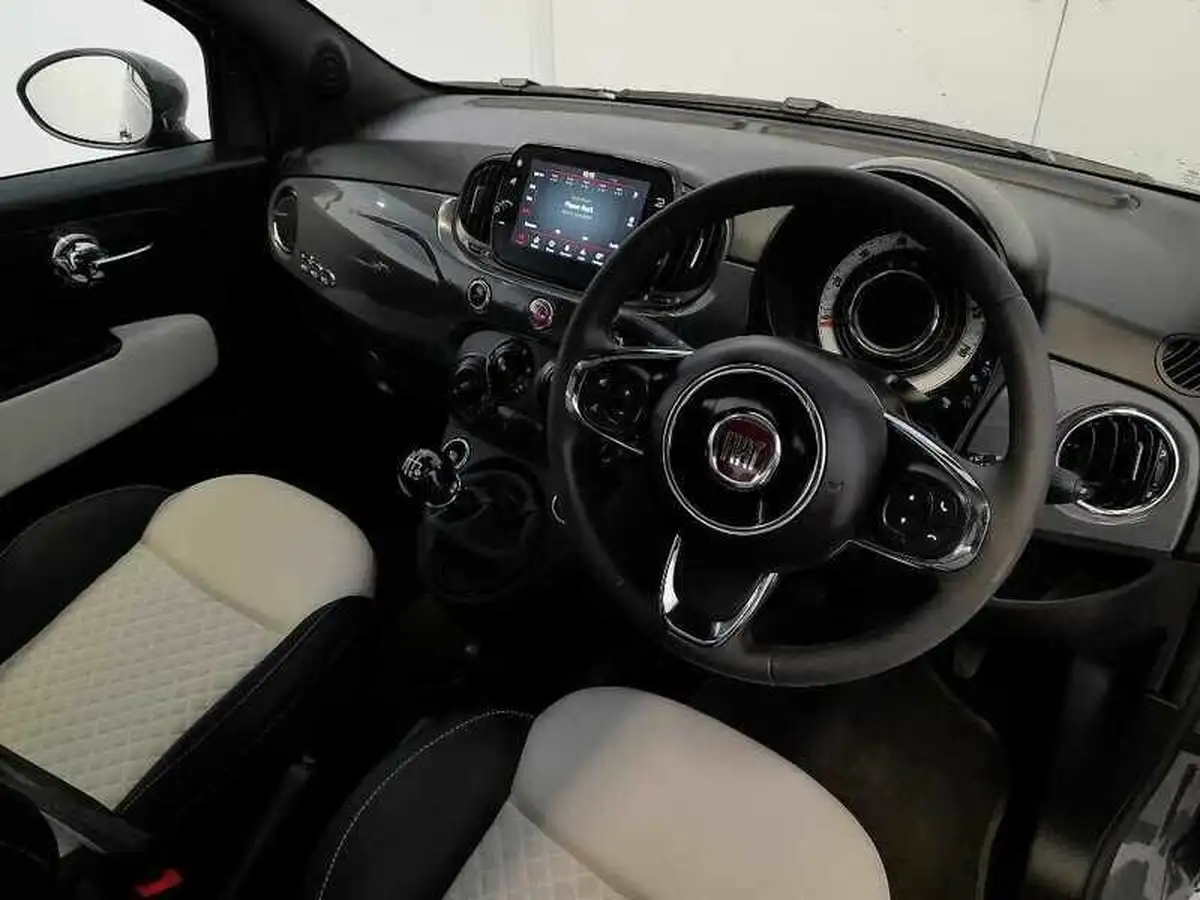 2022-fiat-500-10-dolcevita-big-11