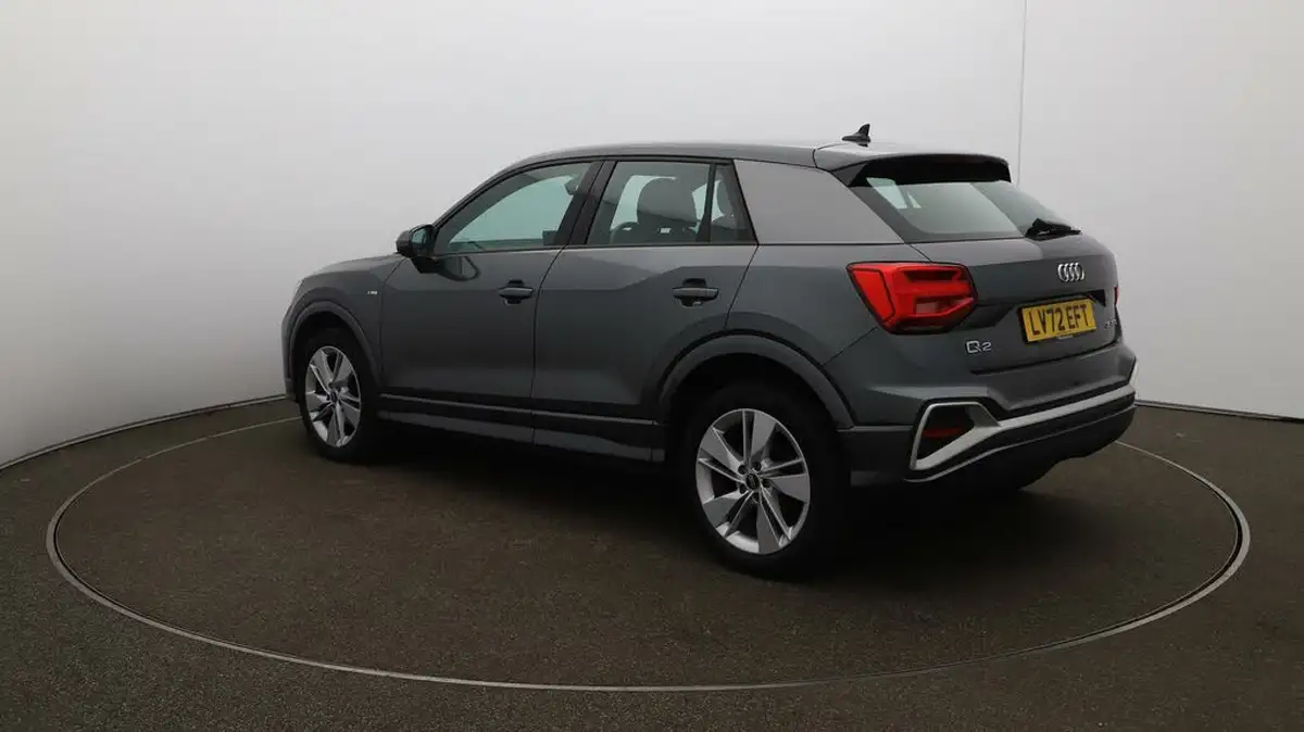 2022-audi-q2-15-35-tfsi-s-line-tronic-big-56