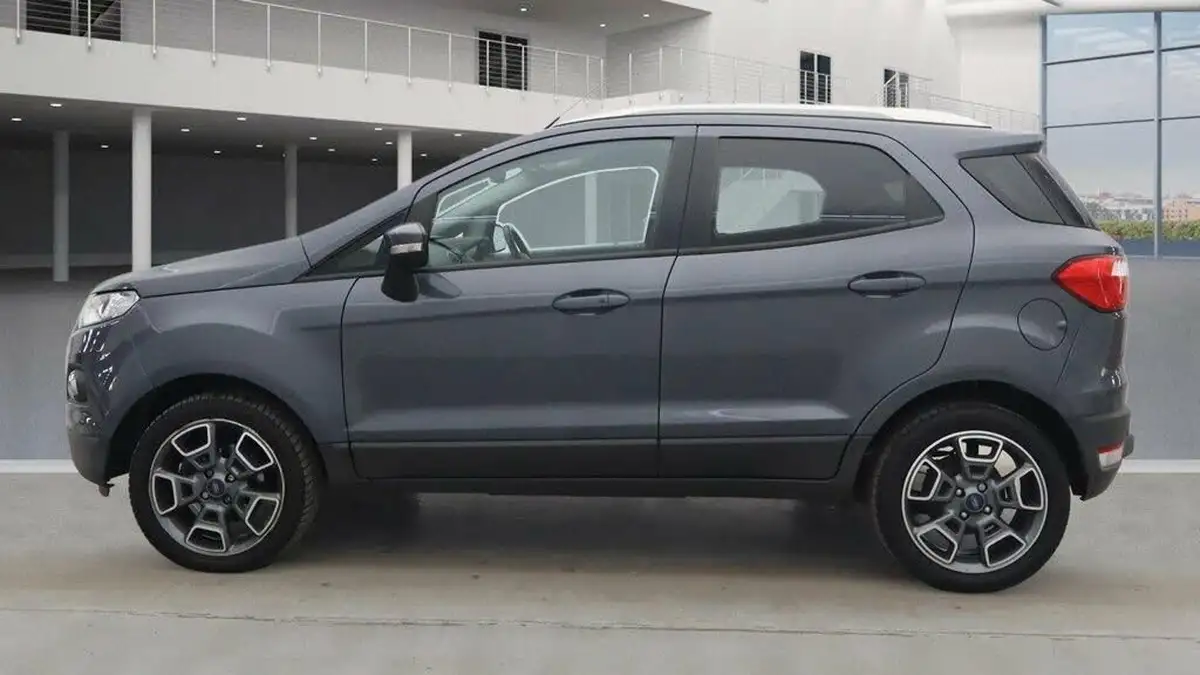 2015-ford-ecosport-10-titanium-t-big-7