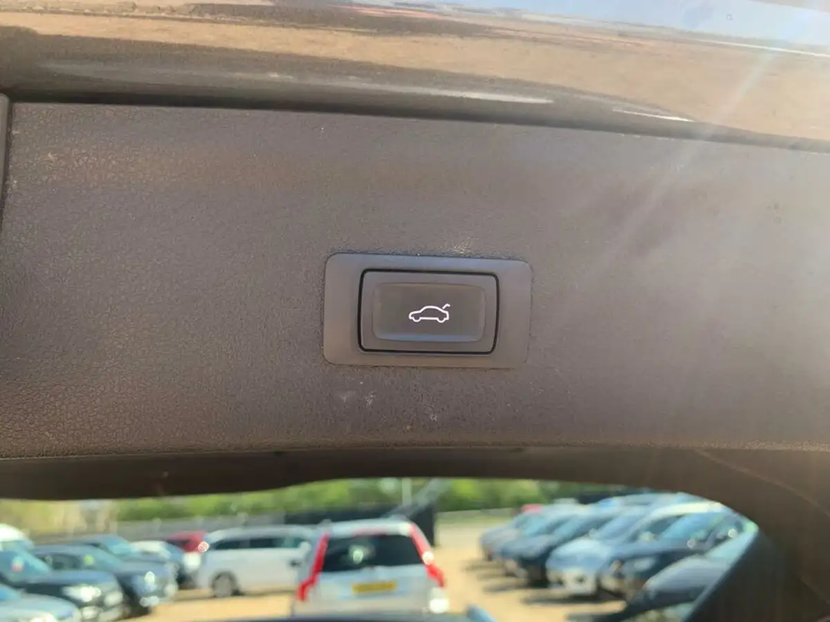 2016-audi-q3-20-tdi-s-line-navigation-big-45