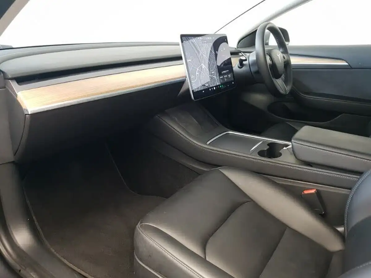 2021-tesla-model-3-e-long-range-awd-big-4