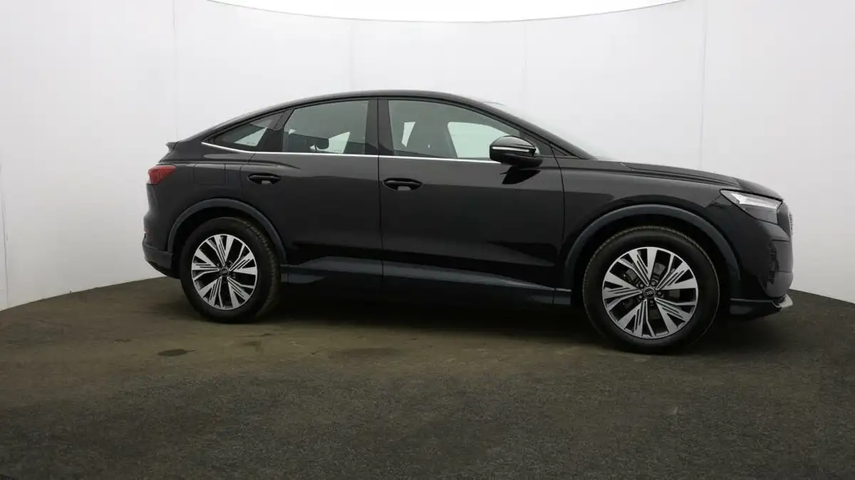 2023-audi-q4-e-tron-35e-sport-station-wagon-big-41