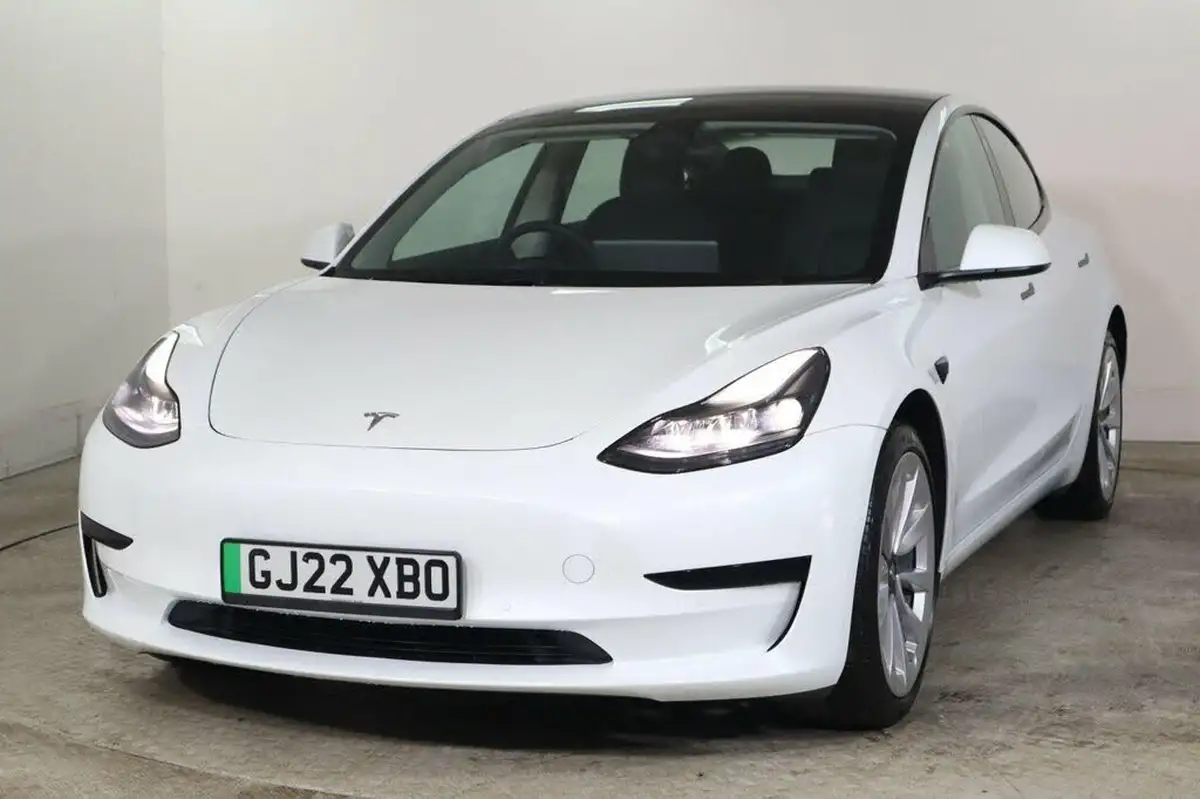 2021-tesla-model-3-e-standard-plus-big-2