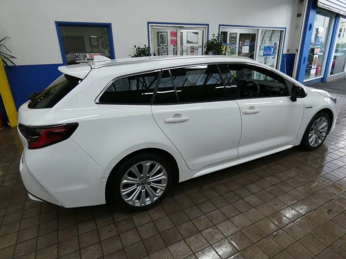 2021-toyota-corolla-18-vvt-i-excel-trk-touring-sports-big-35