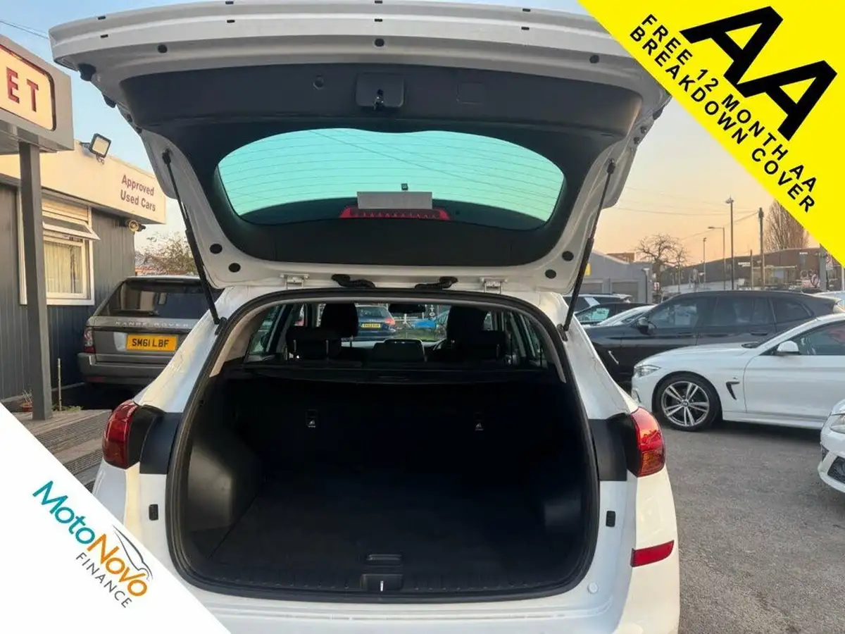 2019-hyundai-tucson-16-gdi-se-nav-big-31