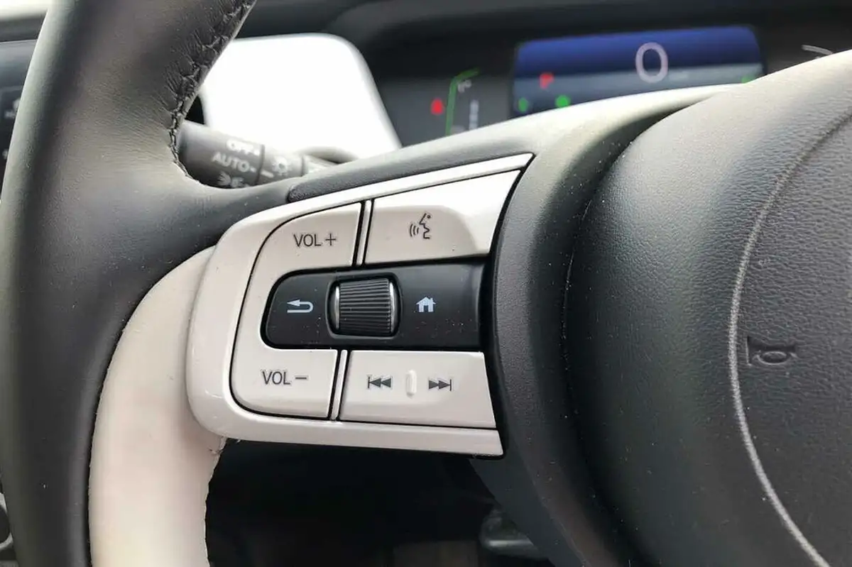 2021-honda-jazz-15-i-mmd-ex-107ps-big-25