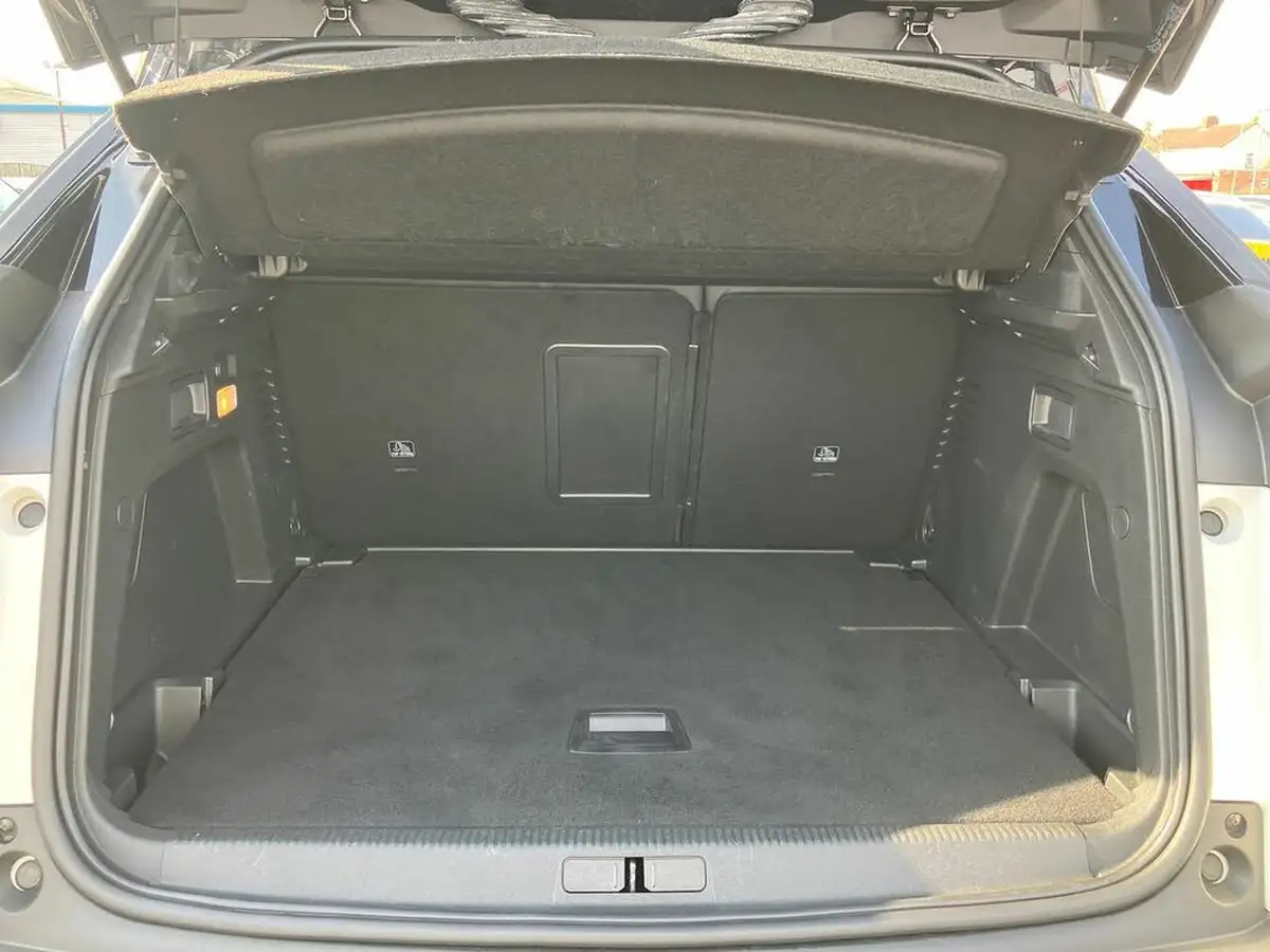 2023-peugeot-3008-suv-15-bluehdi-gt-eat8-big-19