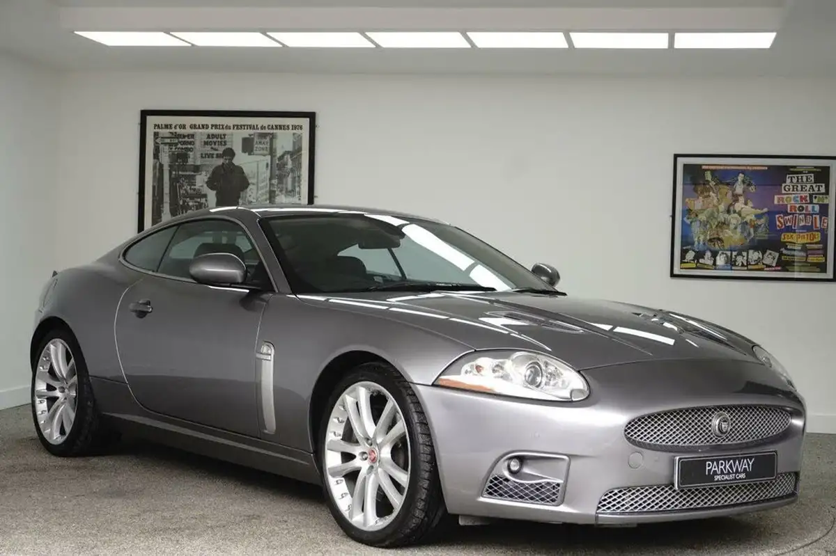 2007-jaguar-xkr-42-coupe-big-21