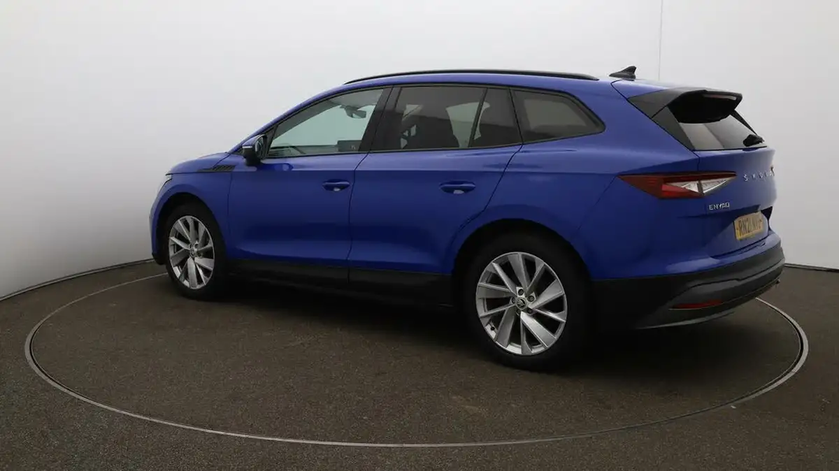 2021-skoda-enyaq-e-60-62-kwh-big-35