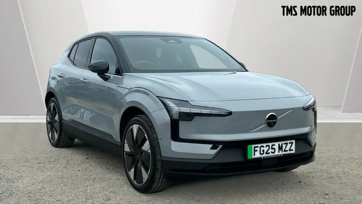 2025-volvo-ex30-e-single-motor-ultra-big-0