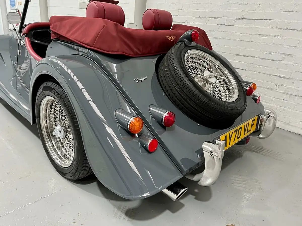 2020-morgan-roadster-37-big-14