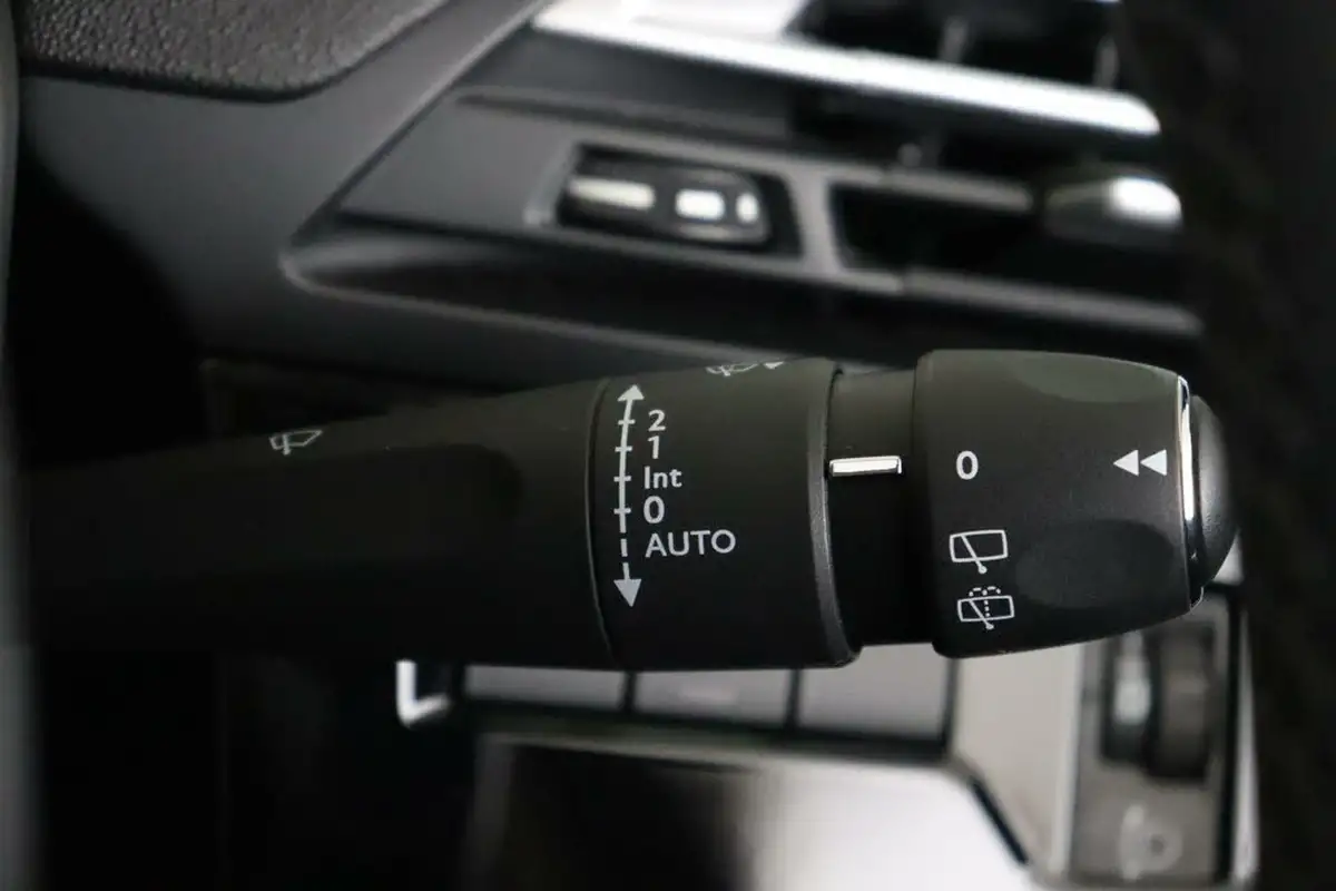 2021-citroen-grand-c4-spacetourer-12-puretech-sense-big-20