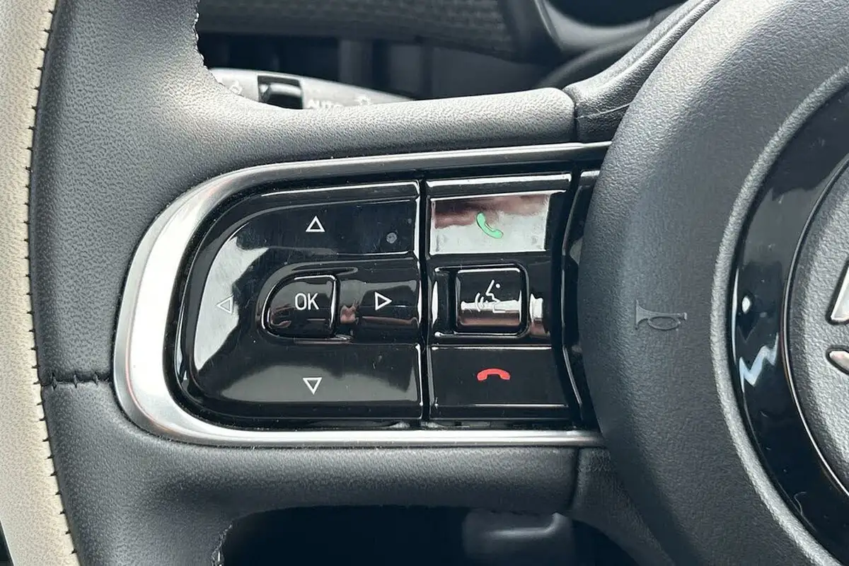 2022-fiat-500-e-la-prima-big-15
