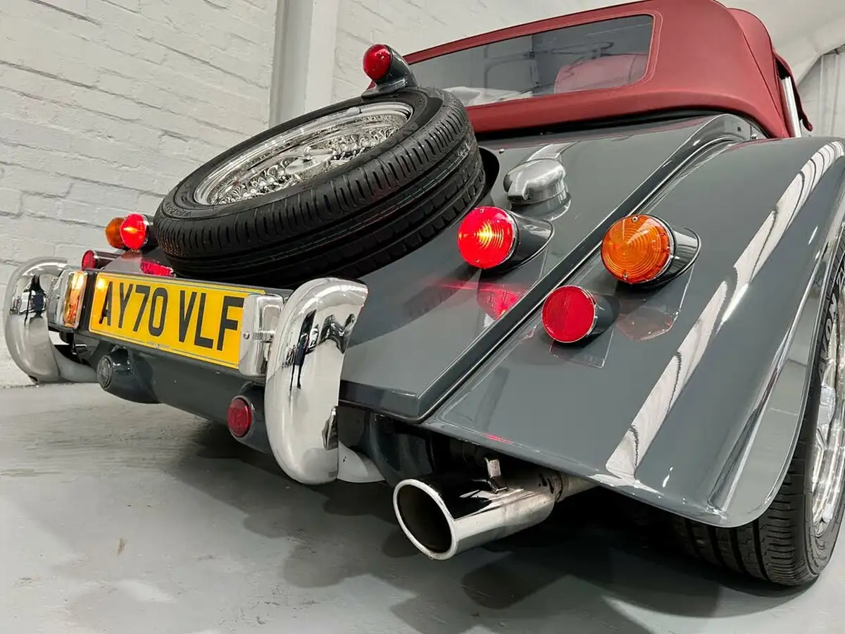 2020-morgan-roadster-37-big-36