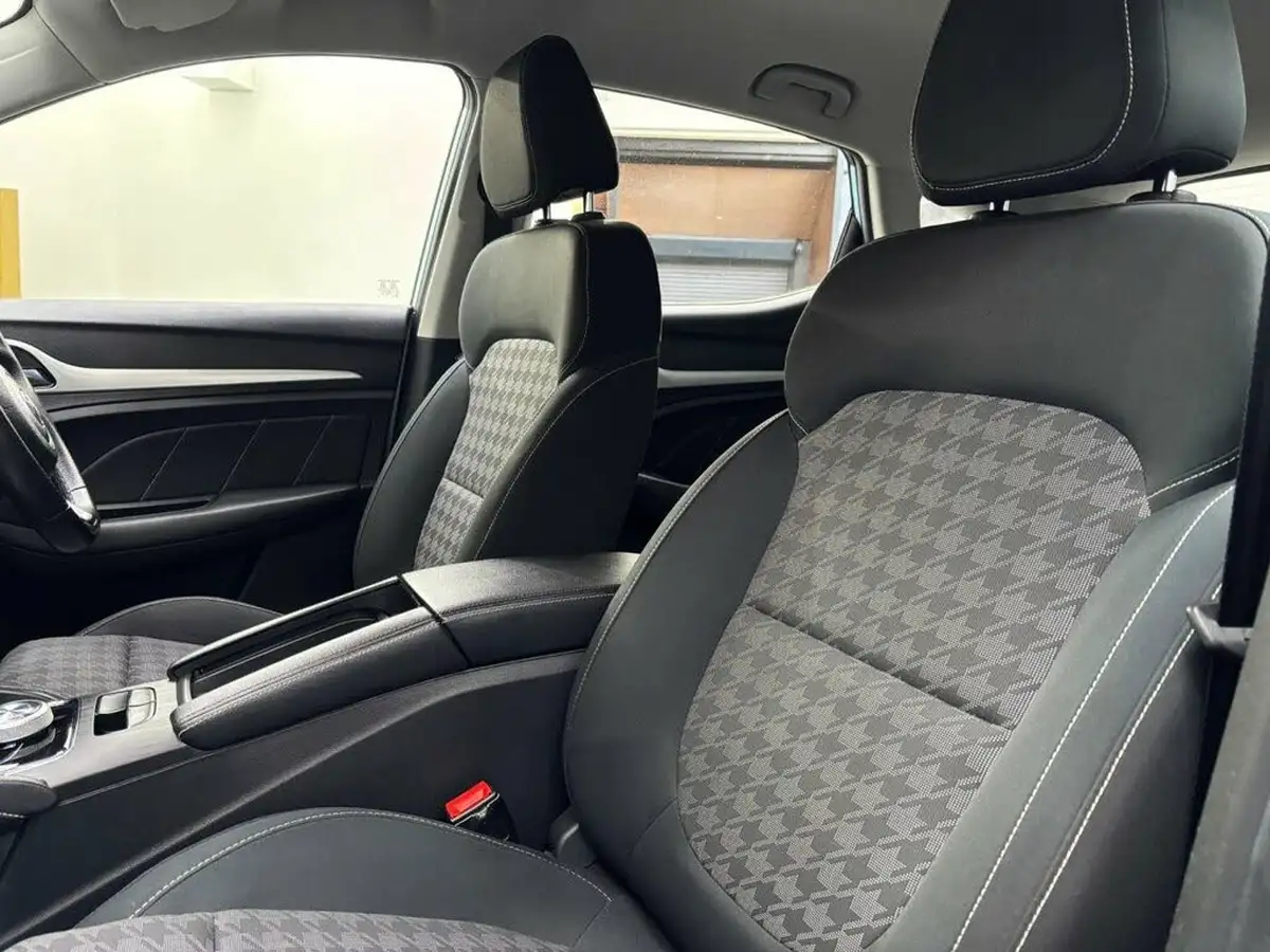 2020-mg-zs-suv-e-excite-ev-big-10