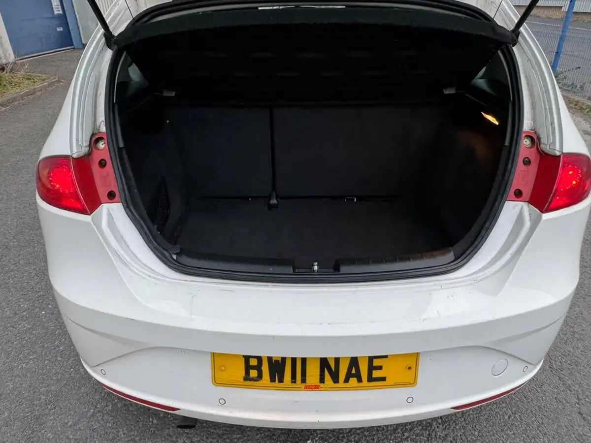 2011-seat-leon-16td-se-copa-cr-105ps-dsg-big-13