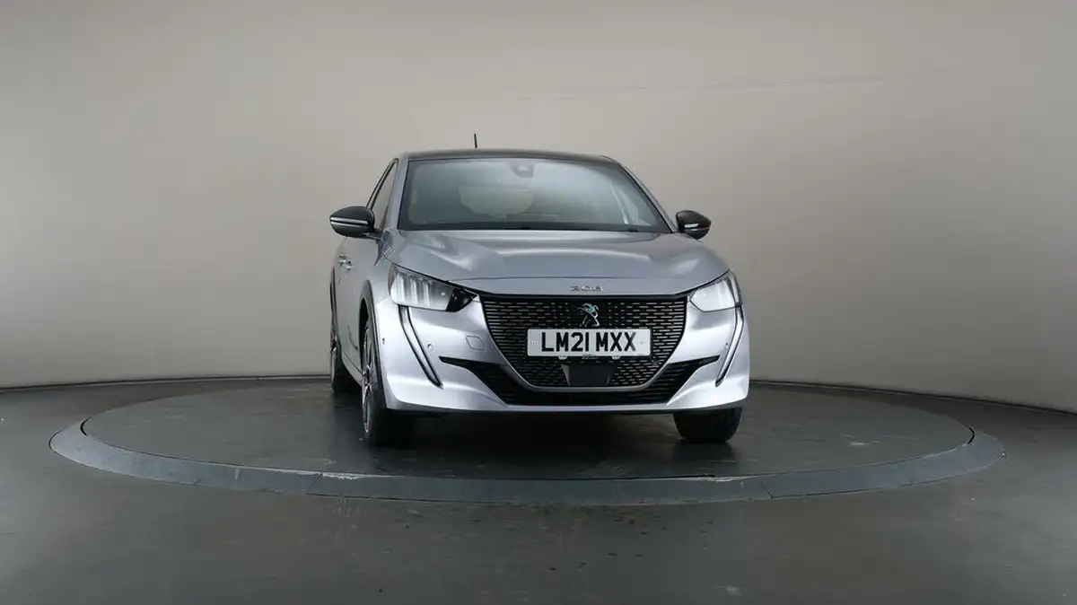 2021-peugeot-208-e-gt-50kwh-big-44