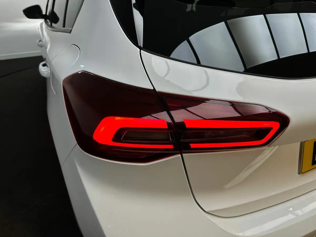2023-ford-focus-10t-st-line-x-125ps-hybrid-mhev-hatchback-powershift-big-32