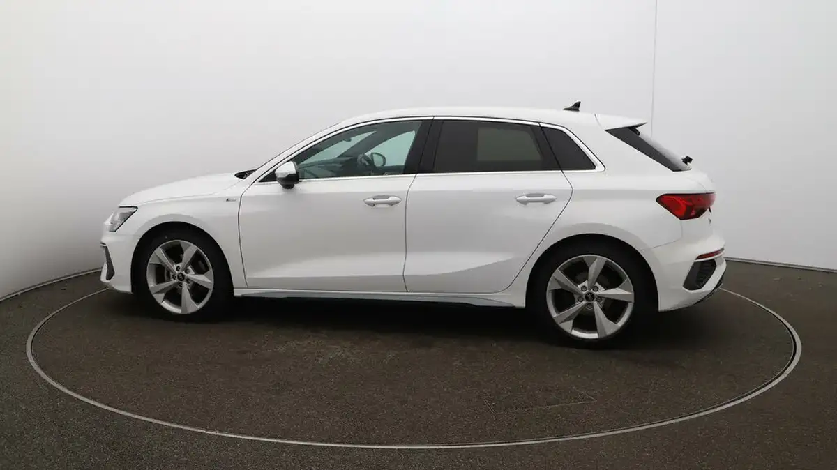 2022-audi-a3-15-35-tfsi-s-line-sportback-5d-big-50